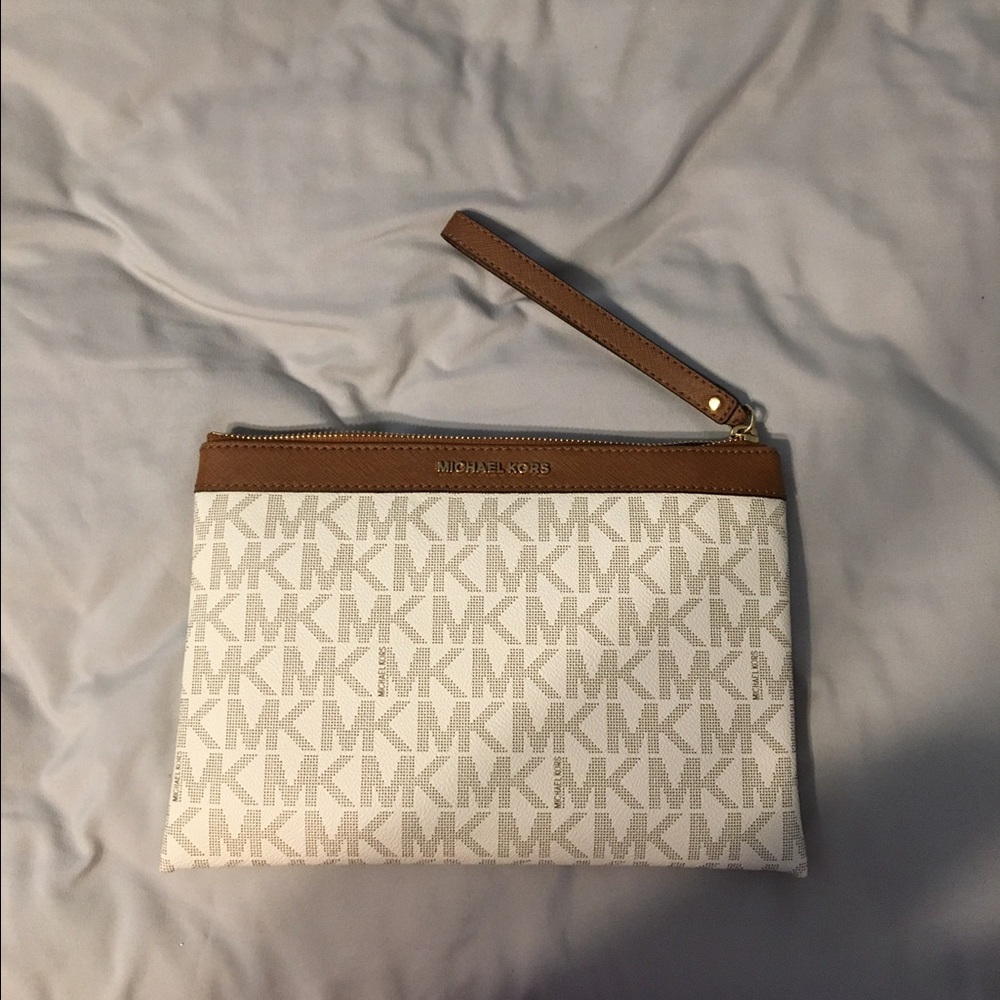Michael Kors White and Tan Wristlet
